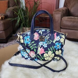 Beautiful Dooney & Bourke Blue Leather & Floral Domed Satchel 💙🌸🌼💚